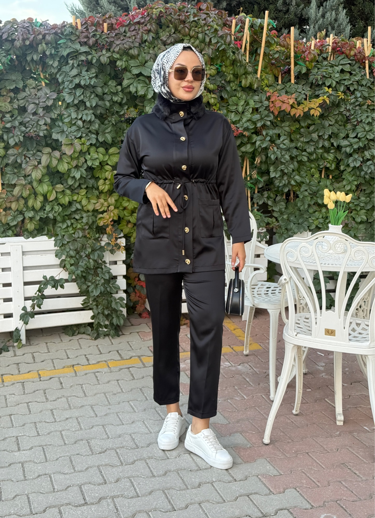 YAKASI KÜRKLÜ SATEN CEKET 