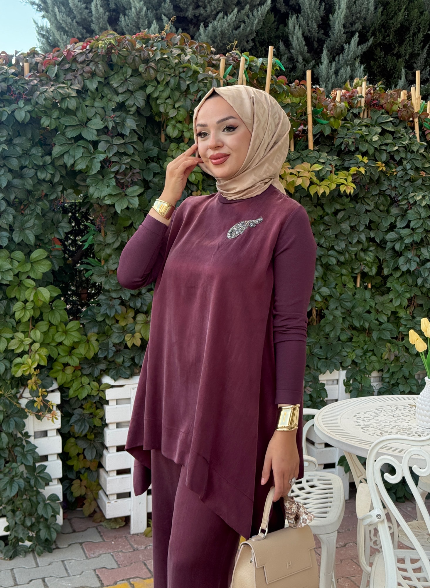 KOLLARI TRİKO DETAYLI TAKIM